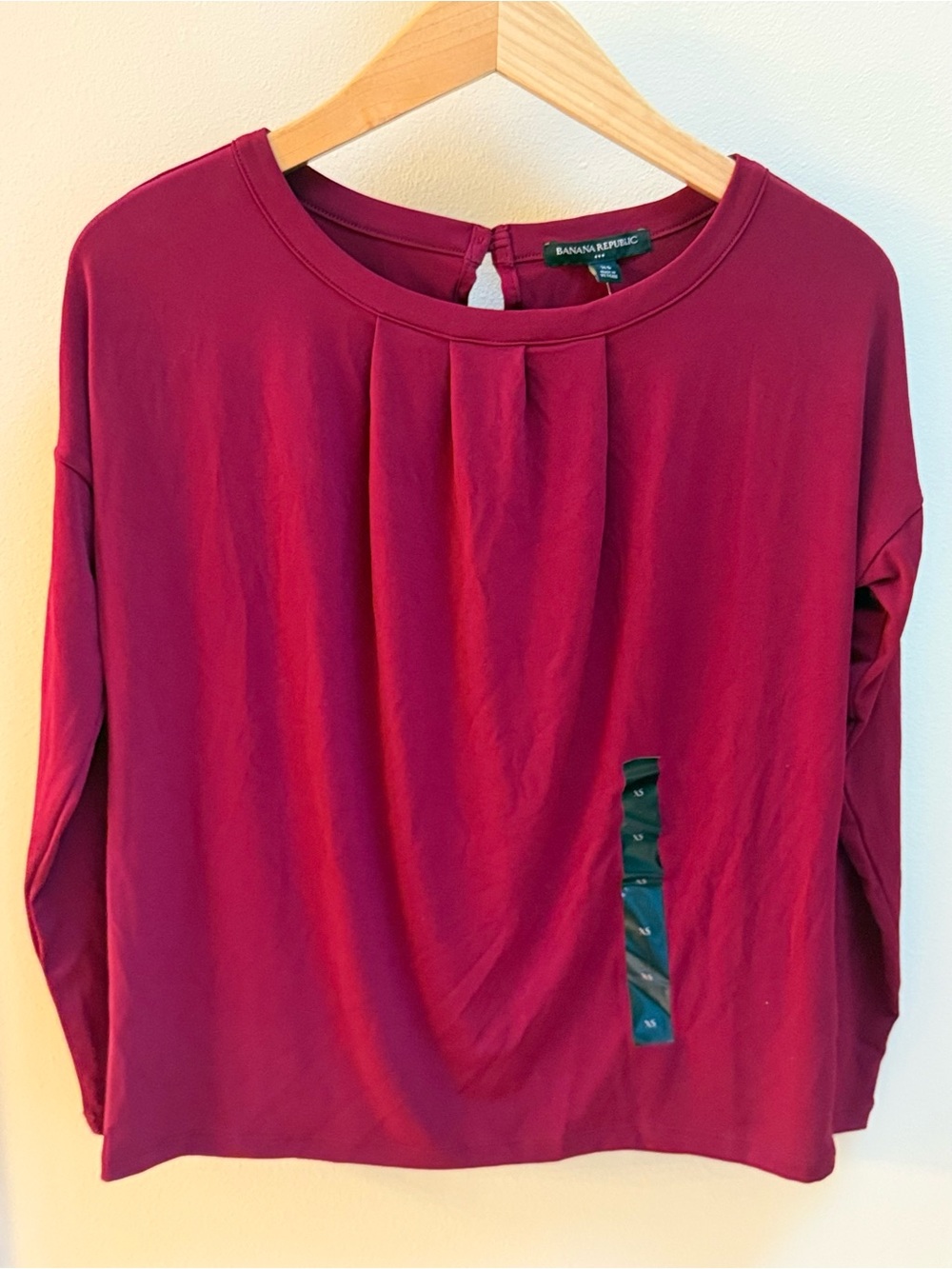 Banana Republic Women's Long-Sleeve Pleated Front Top - Wine - XS - NWT